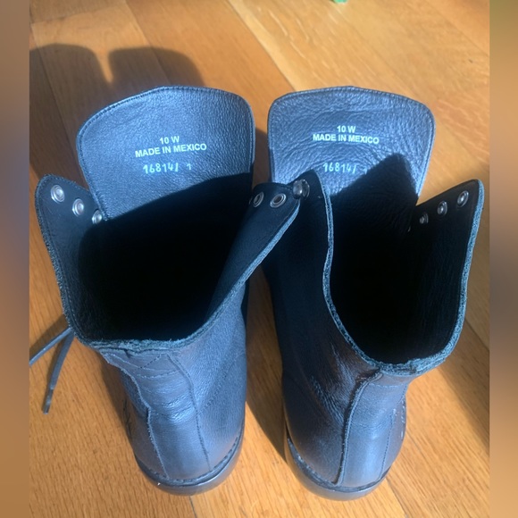 Fluevog Ricard ‘Dearborn Black’ Lace Up Ankle Boot - Picture 6 of 9